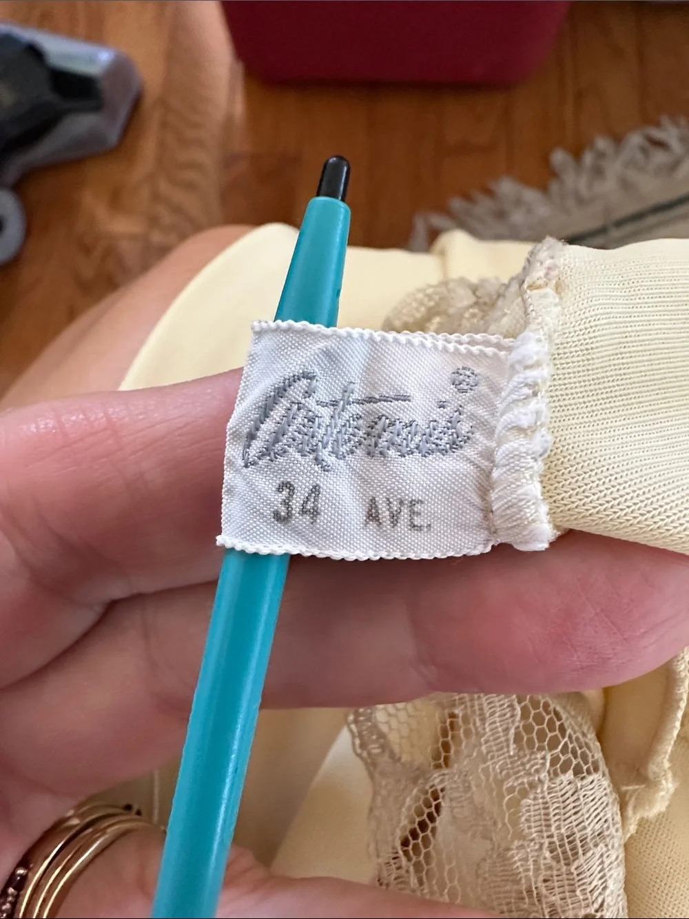 Vtg  50s/60s Artemis Creamy Yellow Full Nylon Slip with Tan Lace Trim Details - Picture 7 of 8